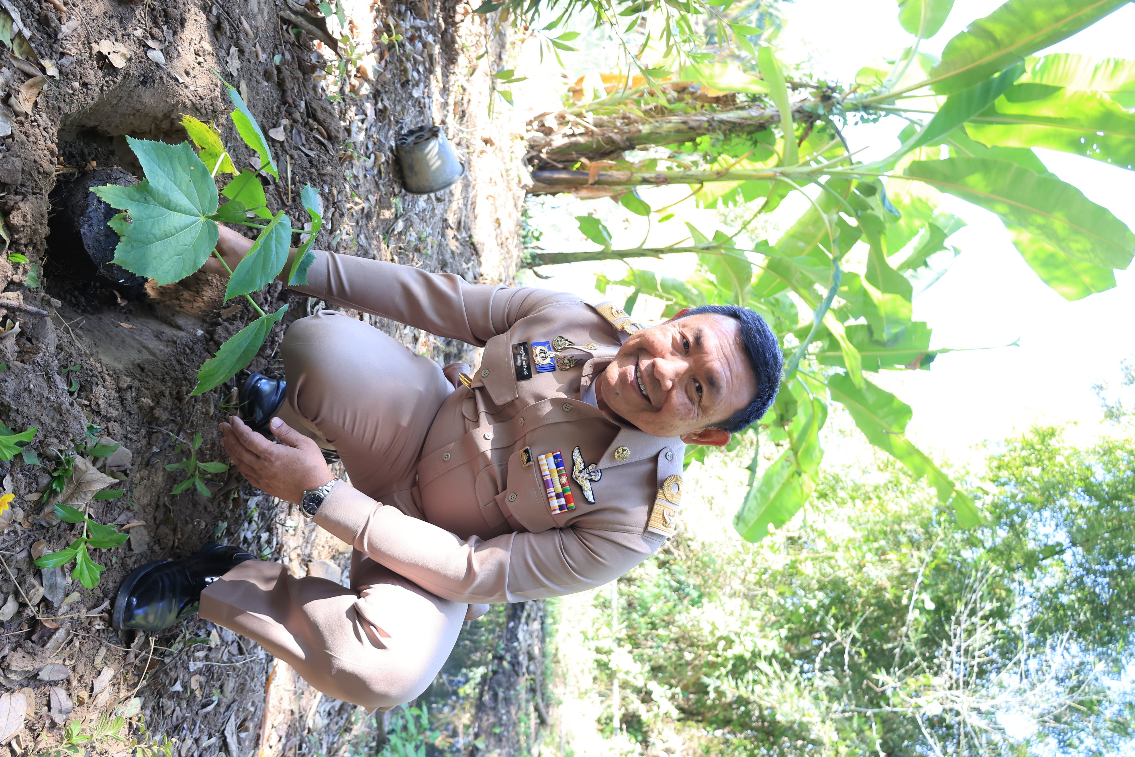 title - องคมนตรี ลงพื้นที่ติดตามและขับเคลื่อนโครงการพัฒนาพื้นที่ลุ่มน้ำแม่อาวอันเนื่องจากพระราชดำริ ตำบลนครเจดีย์ อำเภอป่าซาง จังหวัดลำพูน